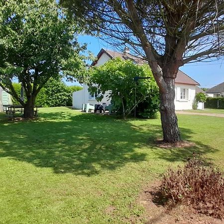 Le Calme Et L'Air Marin Villa Gonneville-en-Auge Eksteriør billede
